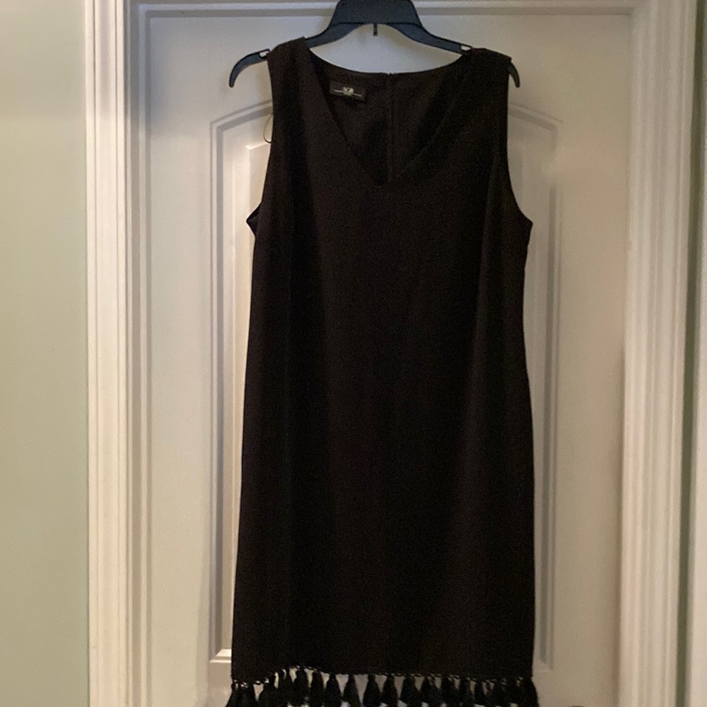 Elegant Black Sleeveless Dress